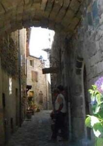 Entre tradition et invention