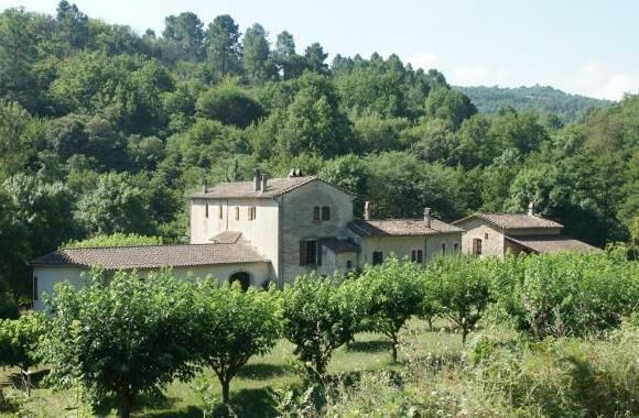 Une halte aux Abeillères