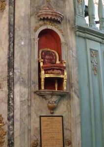 Il est plusieurs fois