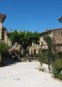 Luberon. Sur la trace des Vaudois