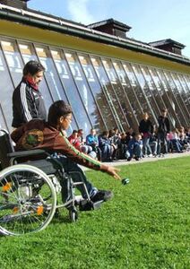 Choisir le pas du plus lent