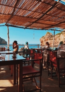 Se rafraîchir à l’oasis de la fraternité