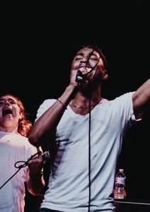 Quand la jeunesse chante pour les autres