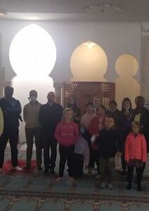 Les catéchumènes visitent la mosquée
