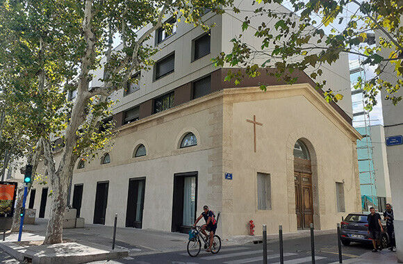 La façade terminée s’offre au regard du public © Le Carrousel La façade terminée s’offre au regard du public © Le Carrousel