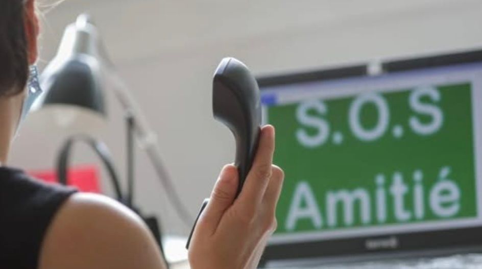 SOS Amitié, de protestante à laïque