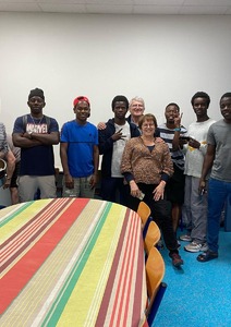 Accueil de jeunes migrants sans abri en recours de minorité