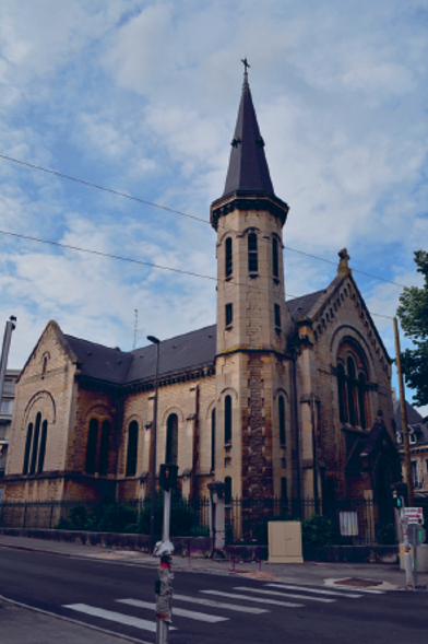 Dijon : une présence rompue et reconstruite