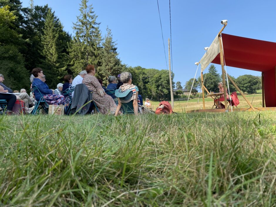 Lectures sous l&rsquo;arbre