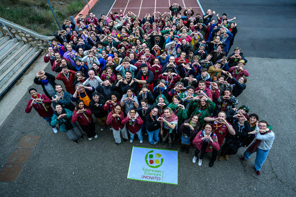 Les Éclaireurs et Éclaireuses unionistes de France (EEUdF) en mouvement