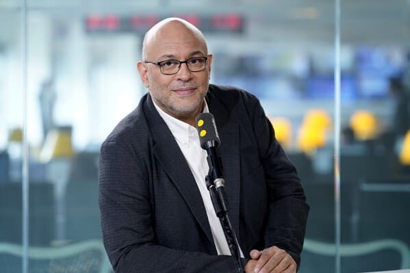 Trois questions à Bertrand Dicale