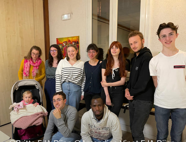 À Dijon, des jeunes porteurs d&rsquo;ouverture et de dialogue au nom de l&rsquo;Évangile