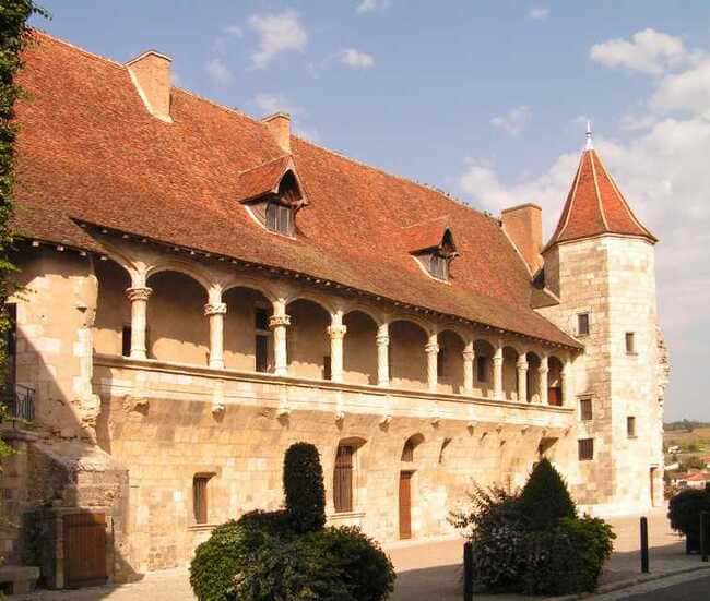 À Nérac, le souvenir d&rsquo;une cour d&rsquo;exception
